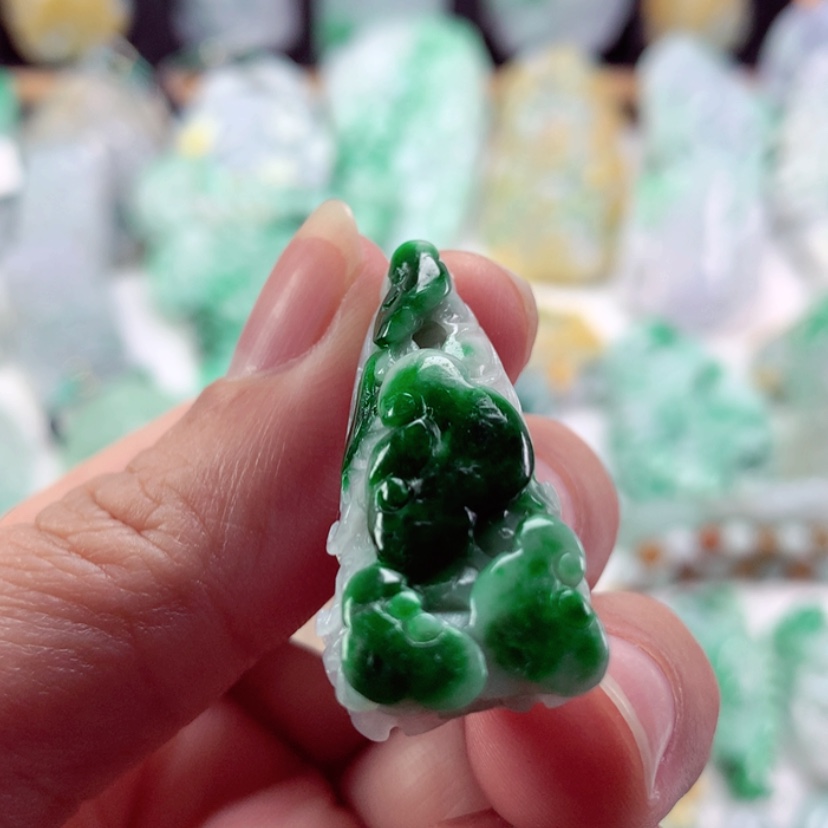 【闪购商品】翡翠吊坠(不含链)未镶嵌