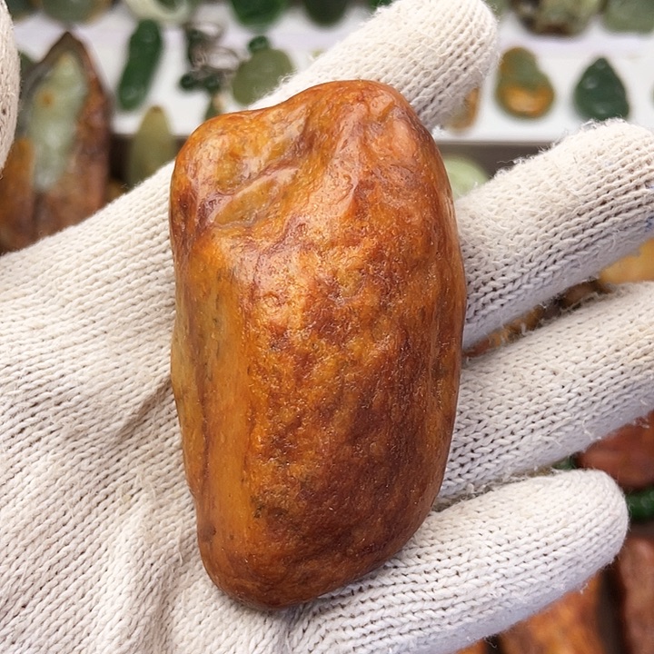 岫岩河磨玉（透闪石质玉）颈饰未镶嵌