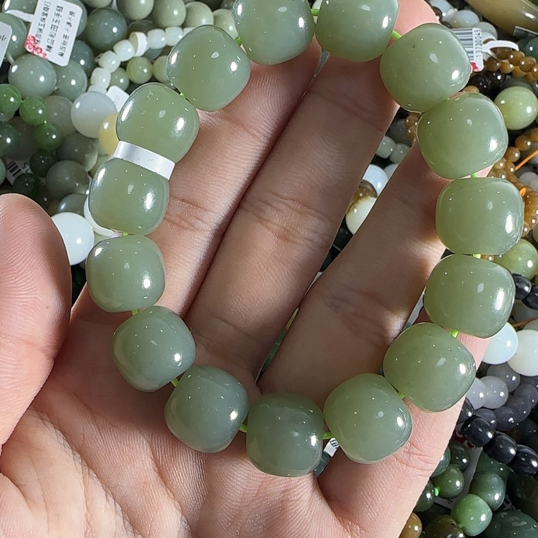 和田玉手链未镶嵌162