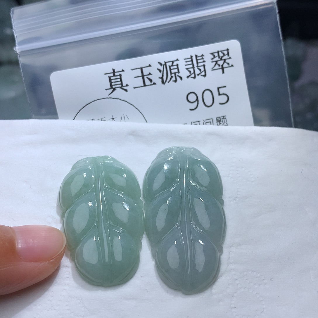 翡翠未镶嵌颈饰多样性发其一