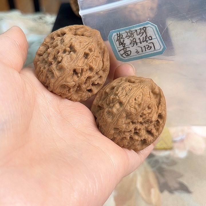 文玩核桃把件赵喜满南将石