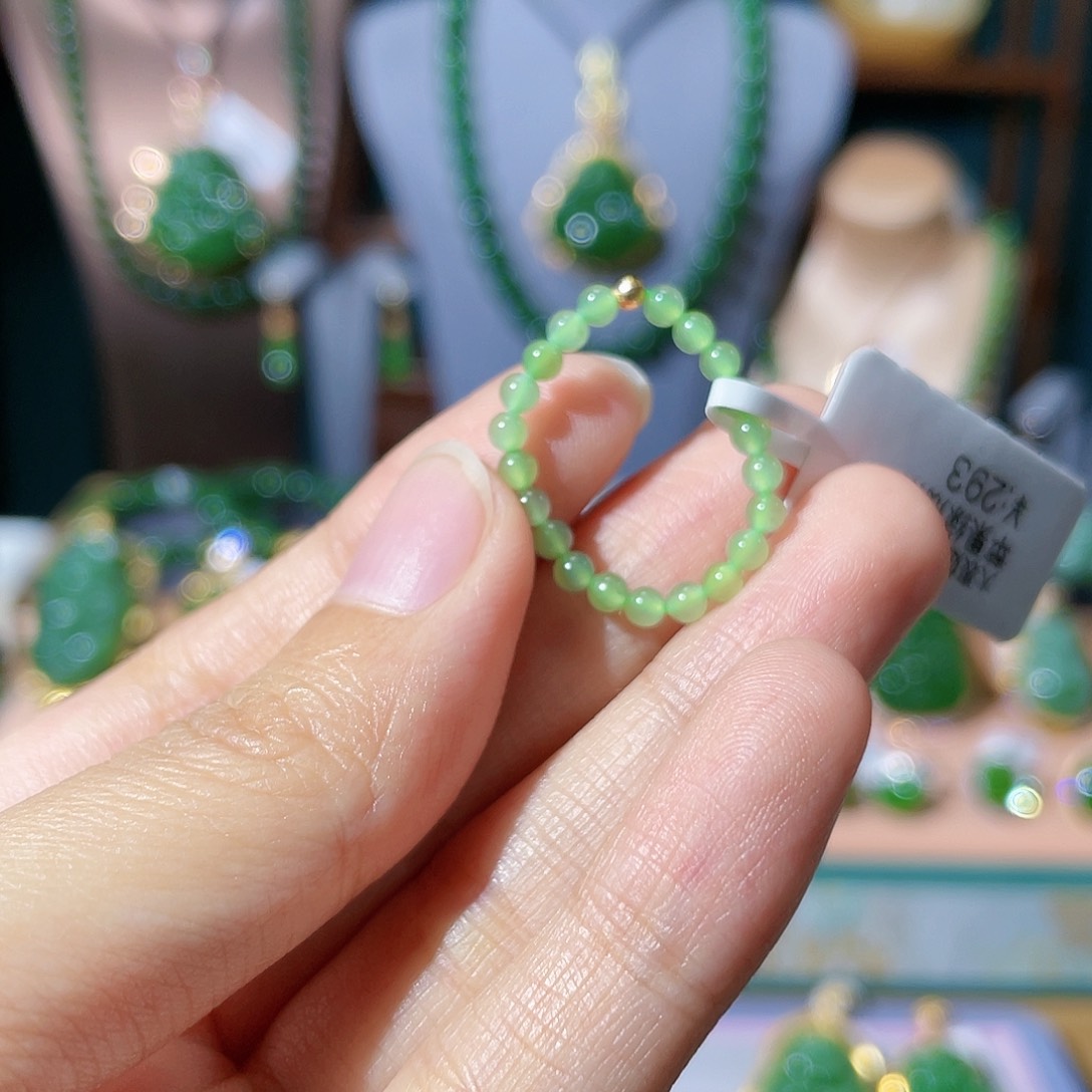 和田玉（碧玉）戒指未镶嵌