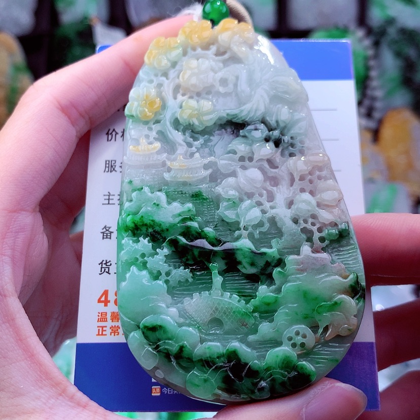 【闪购商品】翡翠颈饰未镶嵌天然