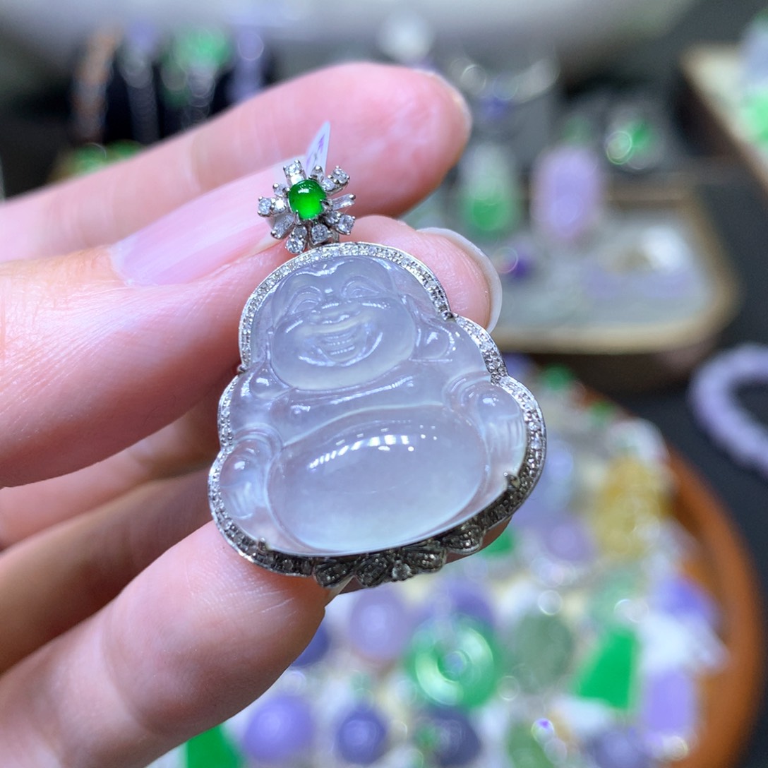 【闪购商品】翡翠颈饰18K金镶嵌翡翠吊坠项链