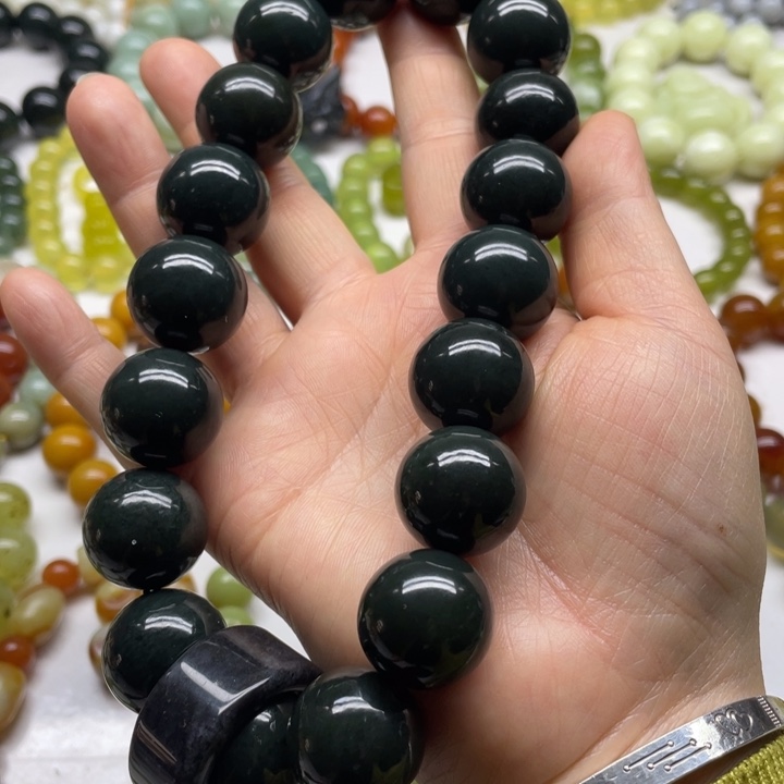 和田玉手持未镶嵌