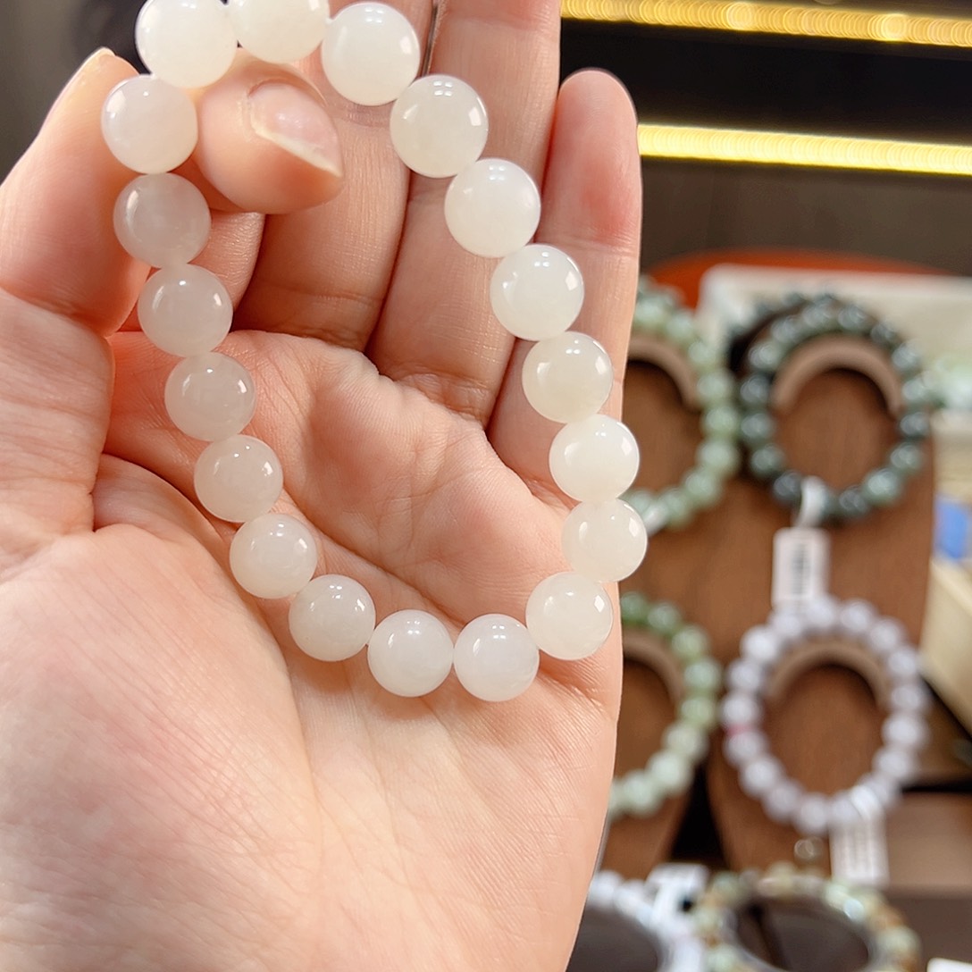 未镶嵌手串和田玉半**冰且末白卡十佳佳