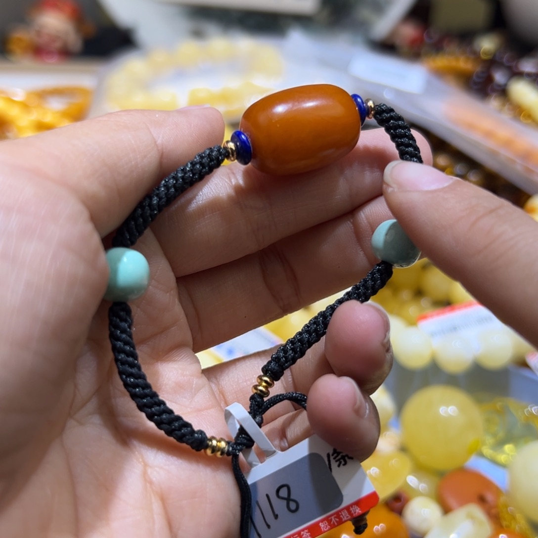 琥珀珠宝奇石未镶嵌