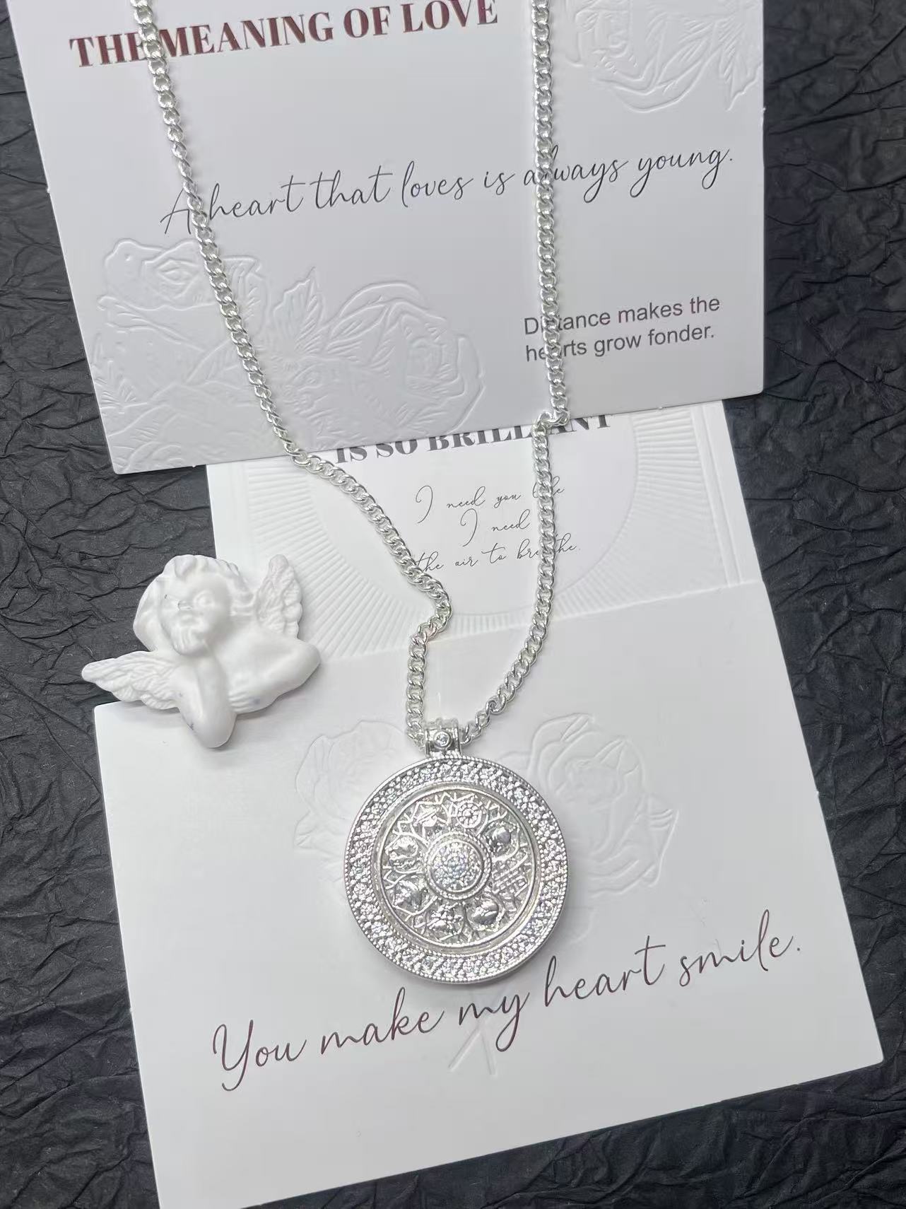 坠链均足银 幸运八宝罗盘项链