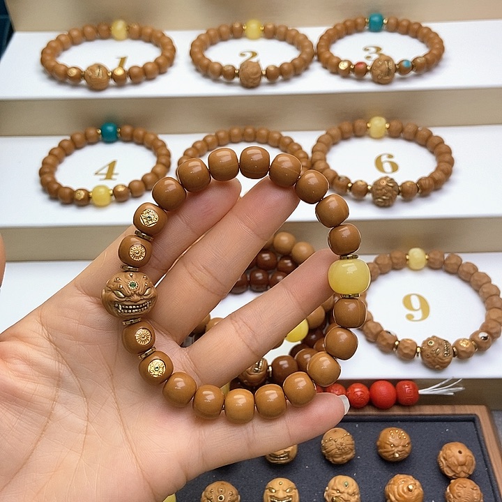 猴头核桃手串猴头核桃手串四标六目原 黄10.2