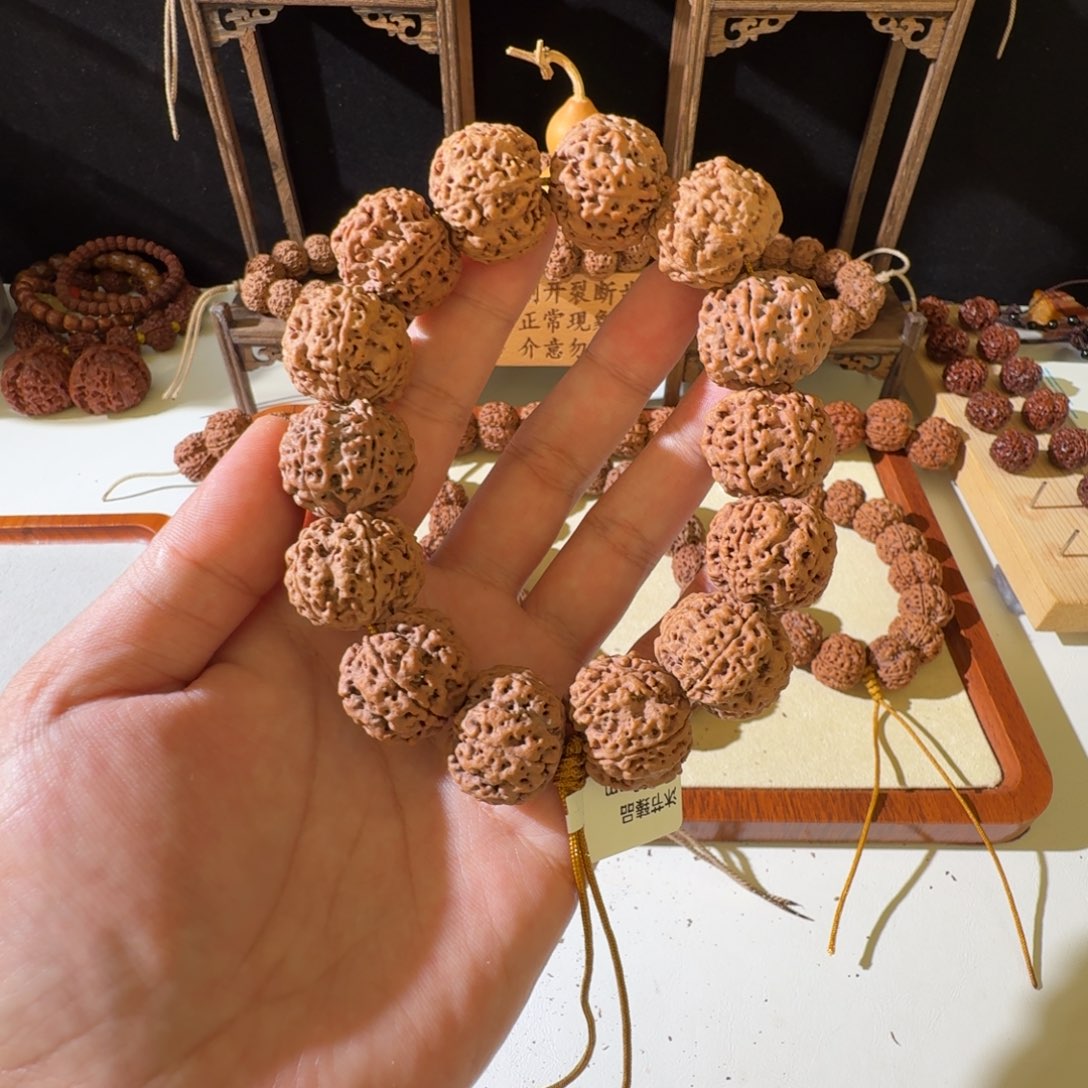 金刚菩提手串23尺寸蜂王