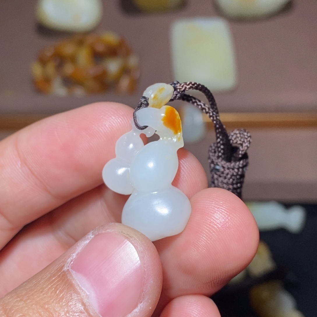 和田玉（糖玉）未镶嵌颈饰