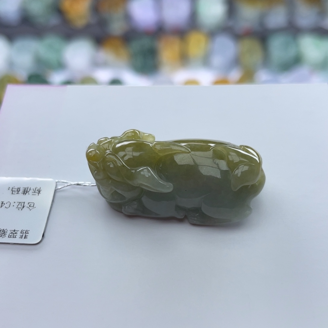 翡翠颈饰未镶嵌貔貅