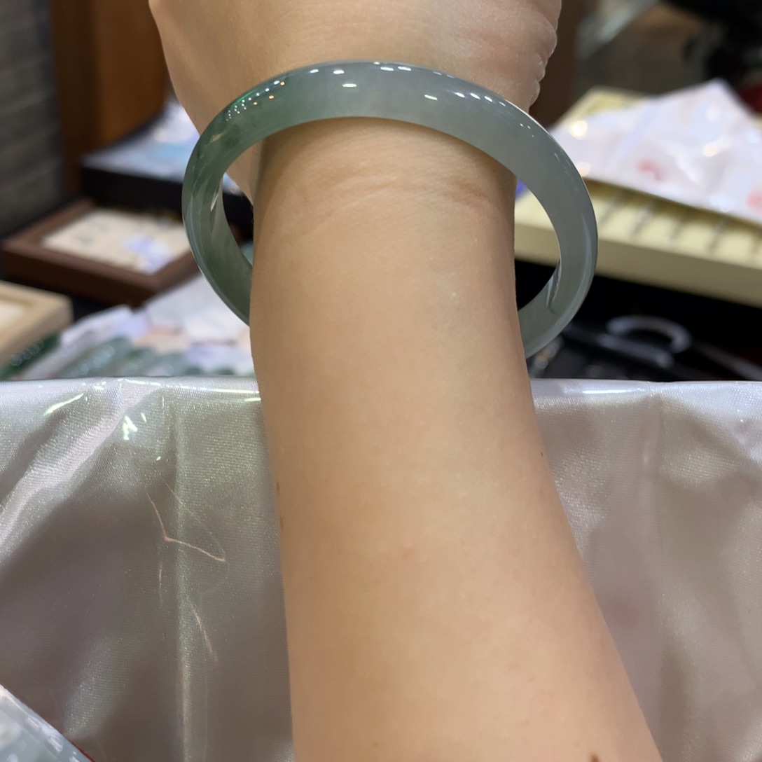 未镶嵌手镯翡翠翡翠