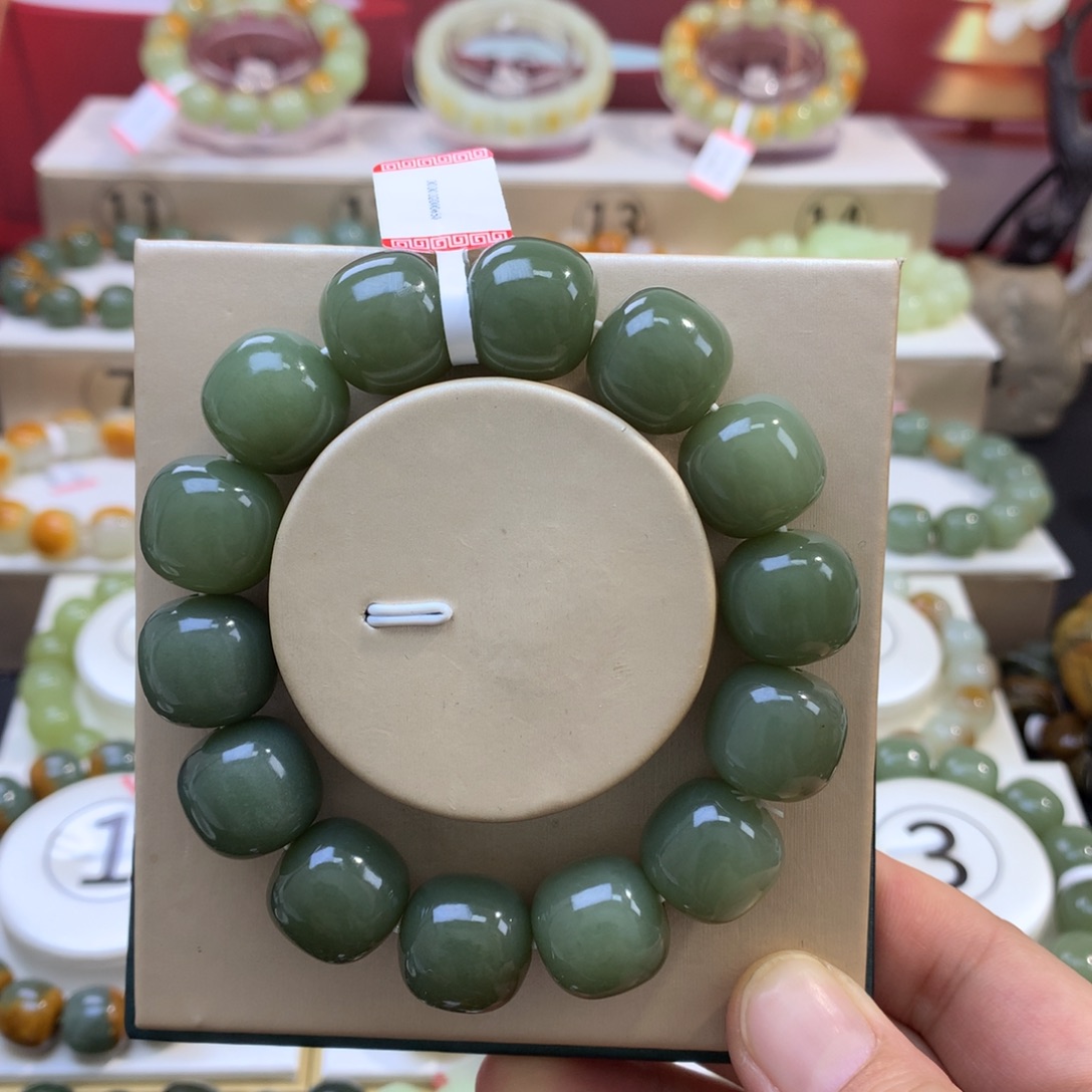 和田玉未镶嵌手链