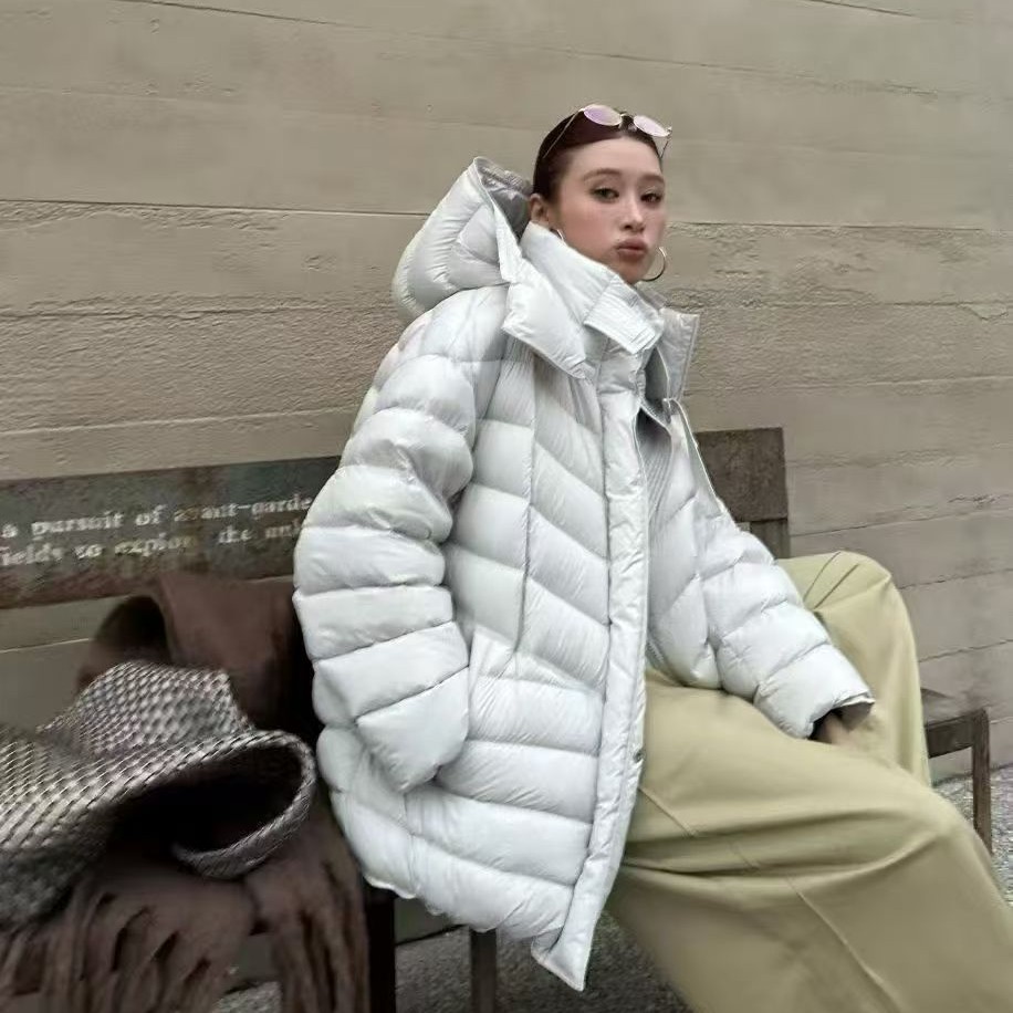 新款排骨羽绒服女短款轻薄2025年冬季新款休闲鸭绒情侣连帽外套潮