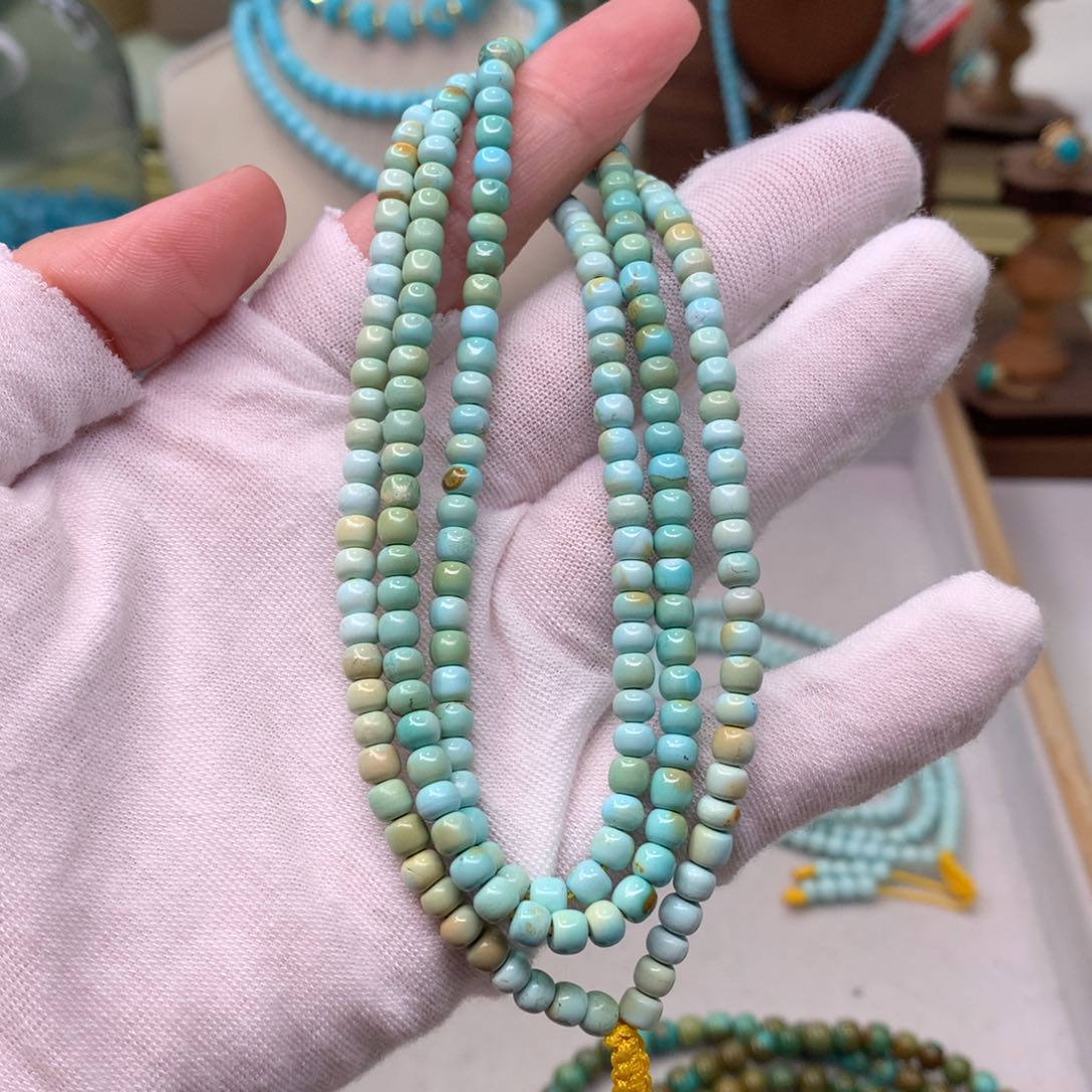 绿松石配饰未镶嵌