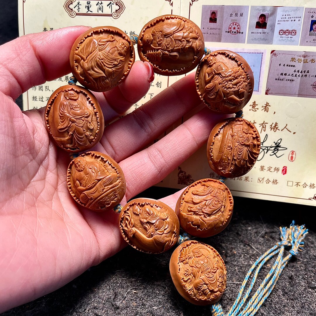 新款橄榄核雕刻2.5四花籽双面雕刻十八罗汉文玩手串