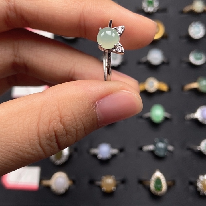 翡翠未镶嵌戒指戒指