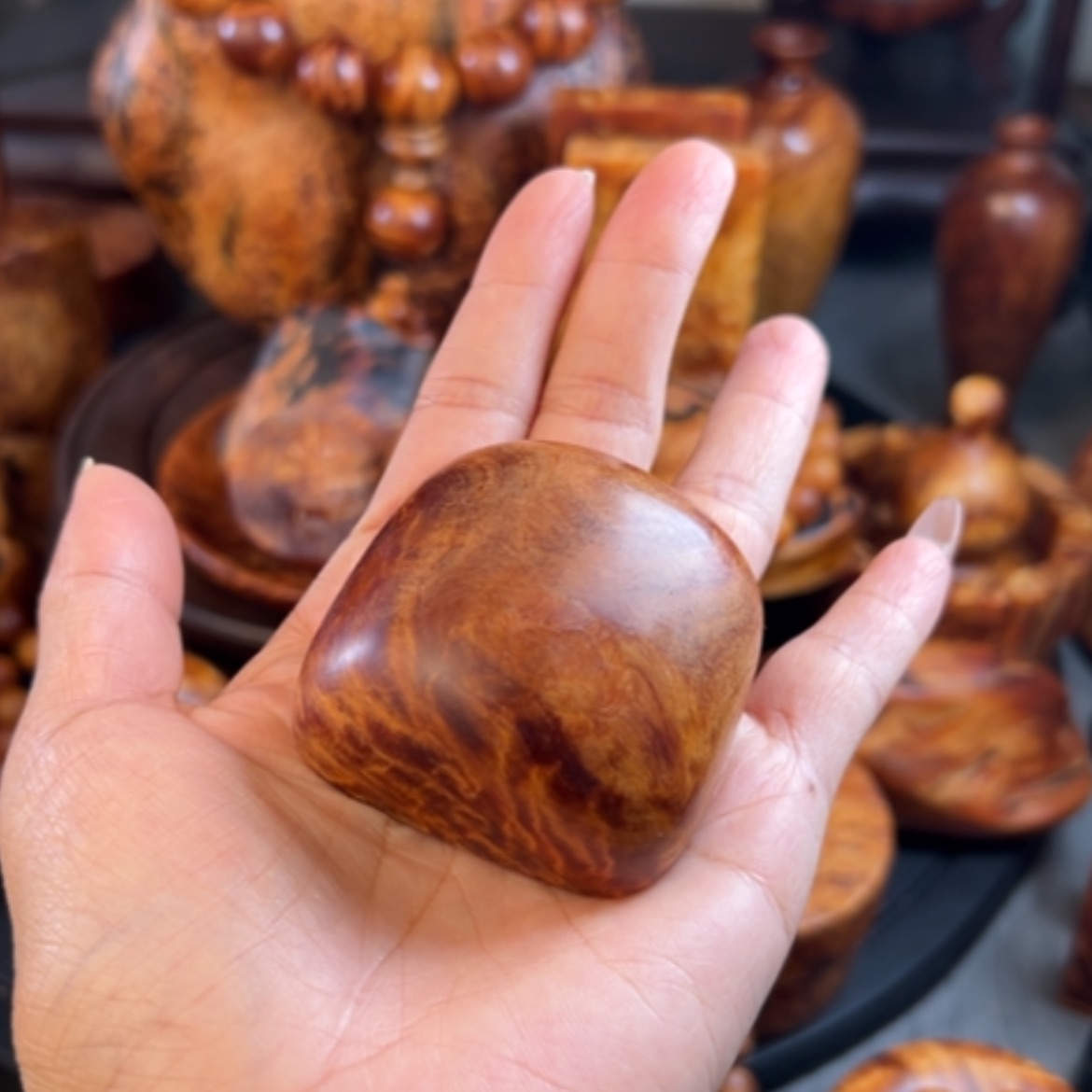 【闪购商品】松木（琥珀木）把件