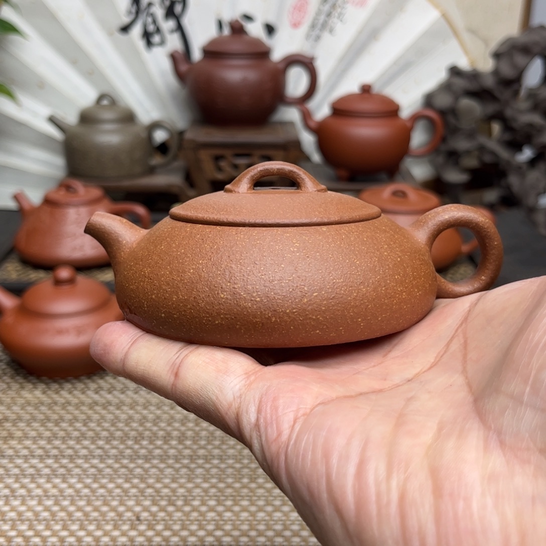 再***然紫砂茶壶黄龙山宝山纯黄降坡泥半手工制作