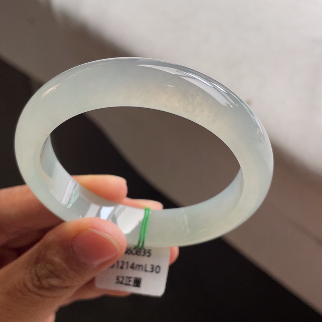 翡翠未镶嵌手镯起光种水镯【强推】