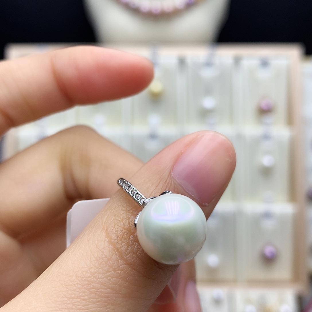 淡水珍珠颈饰合金