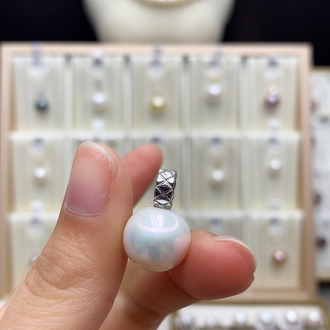 淡水珍珠颈饰合金