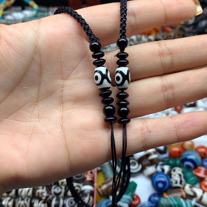 玛瑙/玉髓未镶嵌吊坠(赠链)