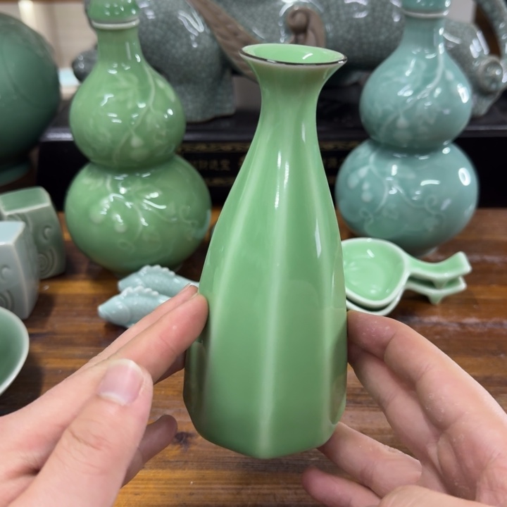 龙泉青瓷茶具微瑕4099