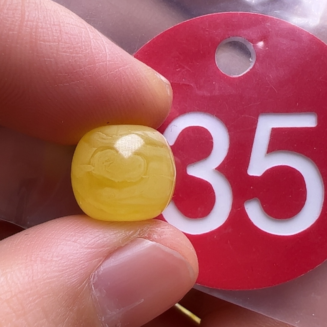 蜜蜡未镶嵌珠宝奇石11.2m m