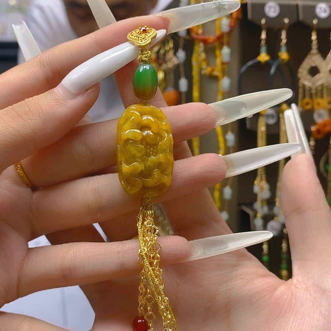 翡翠合金耳饰翡翠