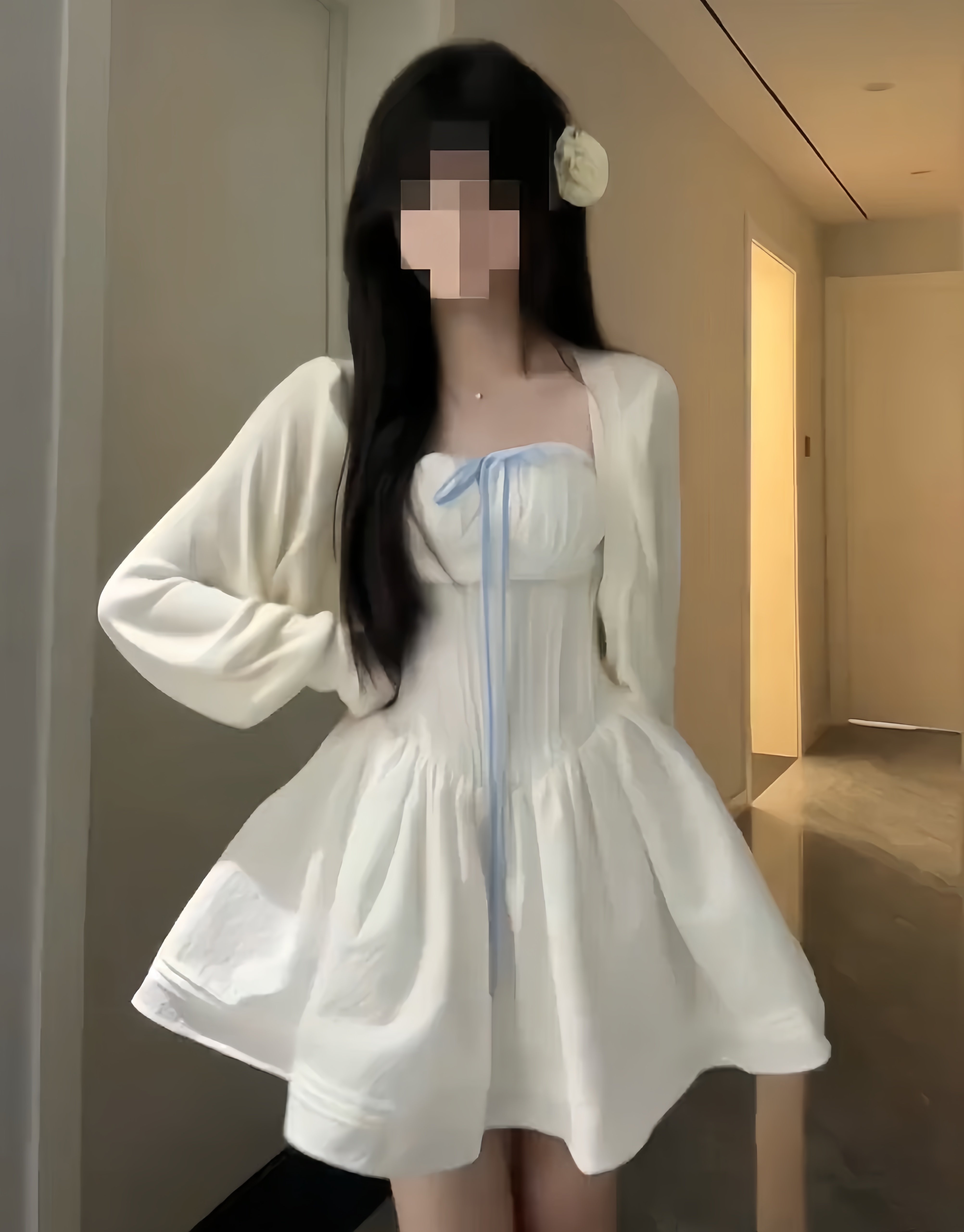 晚樱落海 法式蝴蝶结系带白色吊带连衣裙性感辣妹收腰显瘦A字短裙