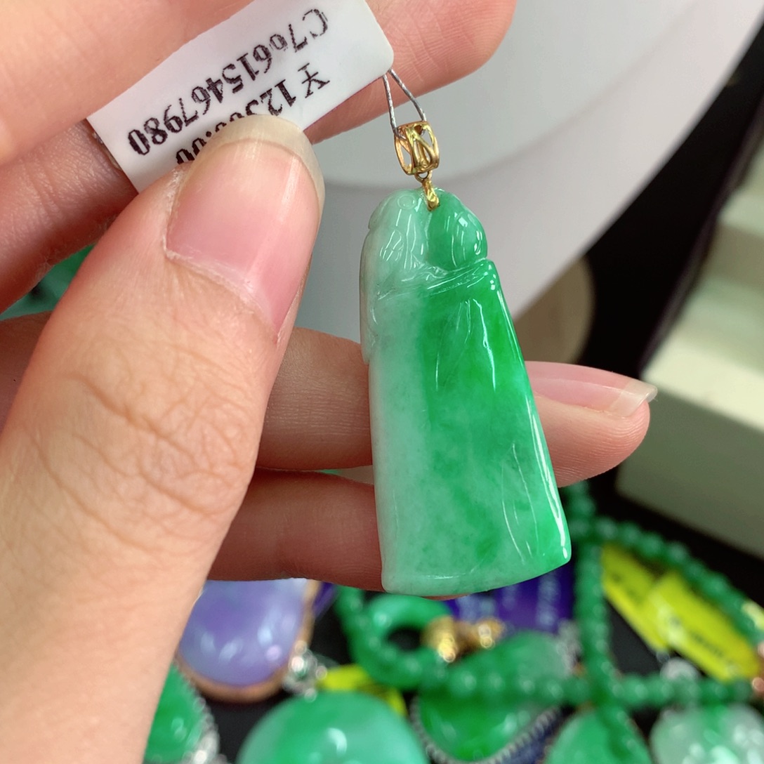 吊坠(不含链)18K金镶嵌翡翠