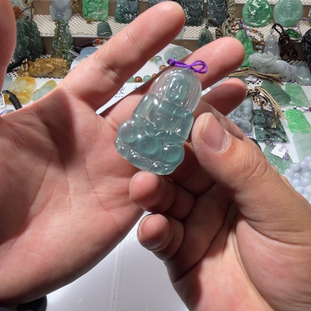 翡翠颈饰未镶嵌天然