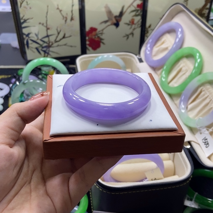 一***落非金属53/53手镯圈口