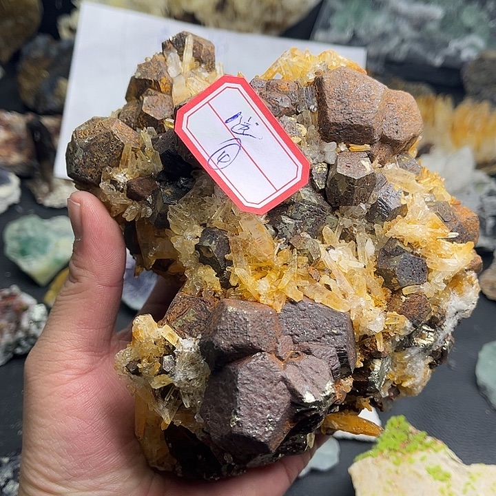 悦***己石材4号5866668899