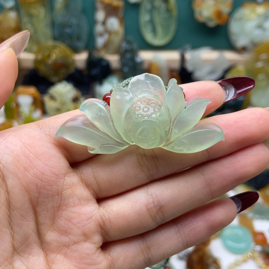 蛇纹石玉吊坠(不含链)未镶嵌