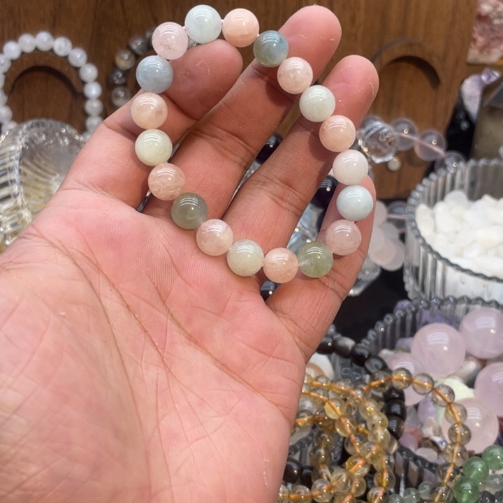 未镶嵌水晶手链纯天然彩摩根