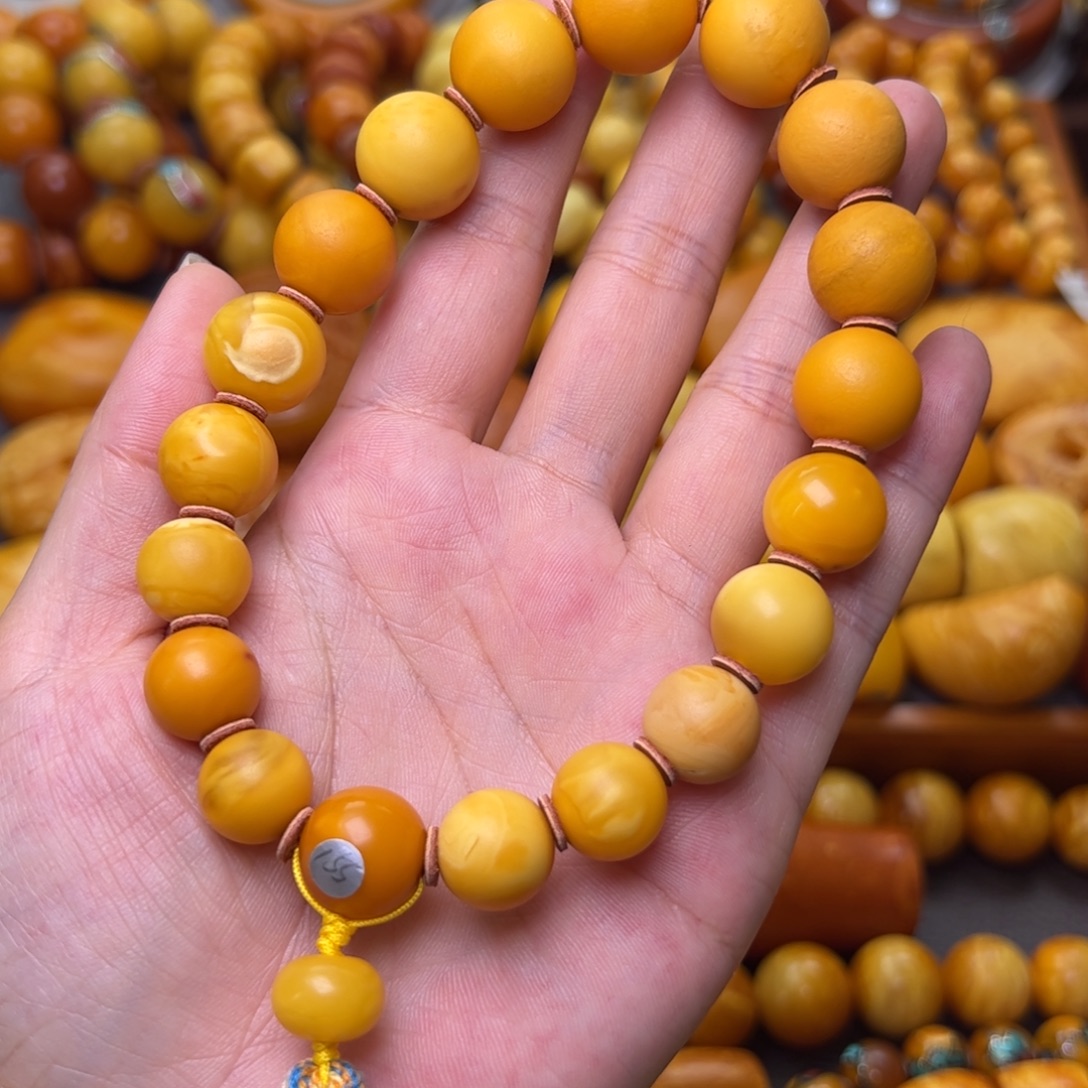 蜜蜡未镶嵌珠宝奇石手持回血价漏