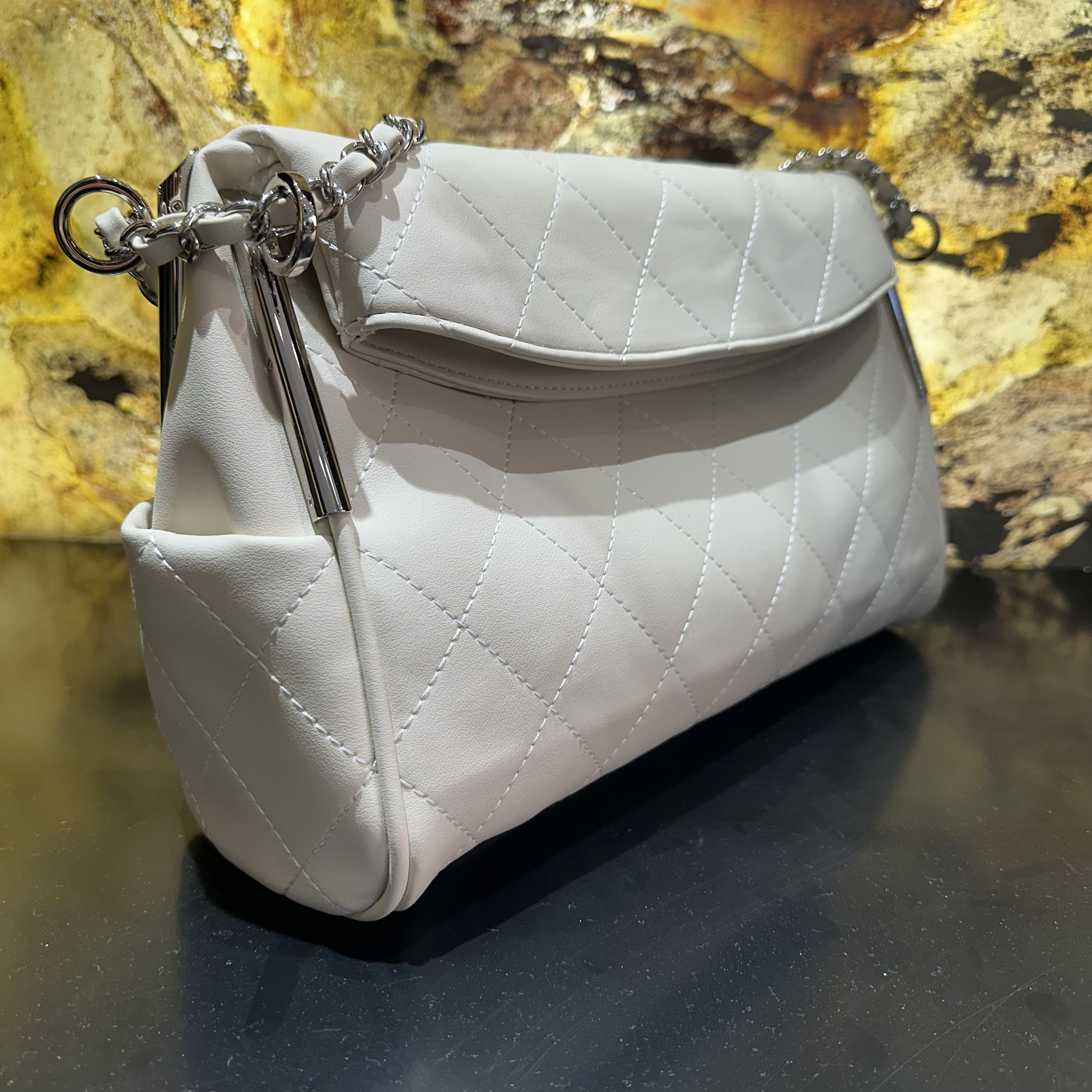 HIRMRIS手工真皮包551102白 折口香