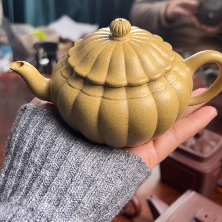 紫砂茶壶鼎*本山段泥菊瓣微瑕