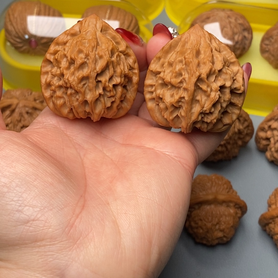 文玩核桃把件40龙门涧