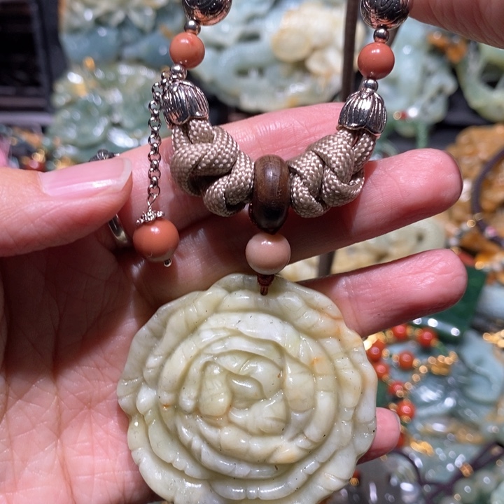 岫玉毛衣链未镶嵌