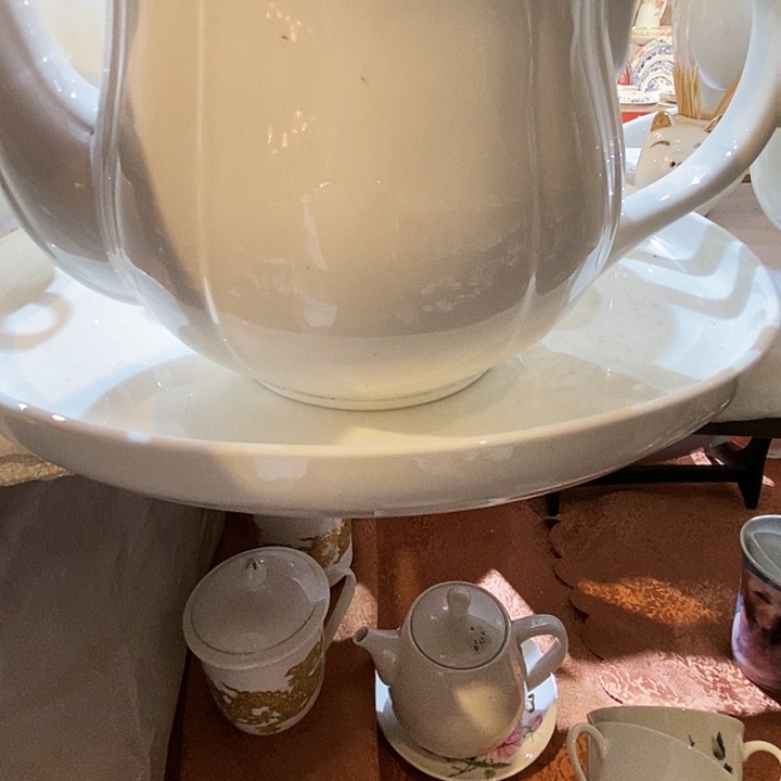 王***沫骨质瓷库存产品大壶1