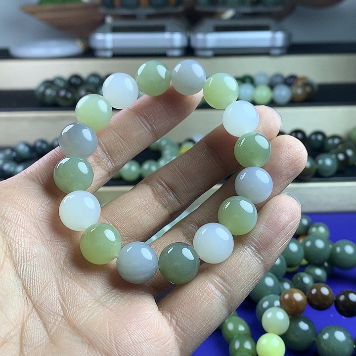 和田玉手串未镶嵌