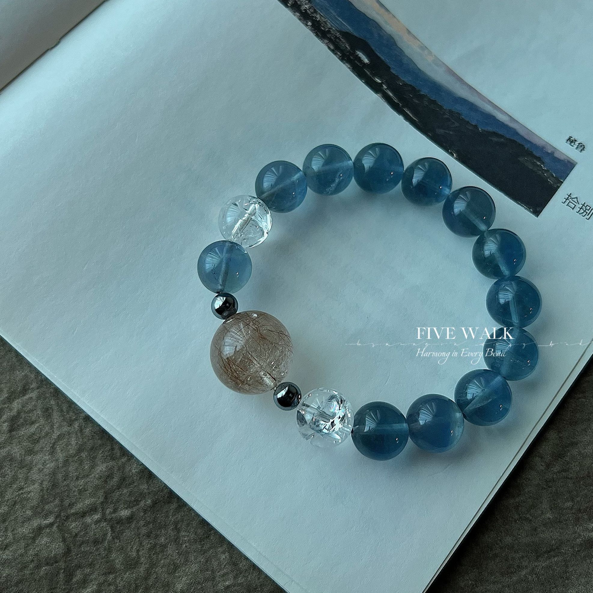 FIVE WALK原创设计品牌“青漾”大咪数彩发晶白阿赛手串138
