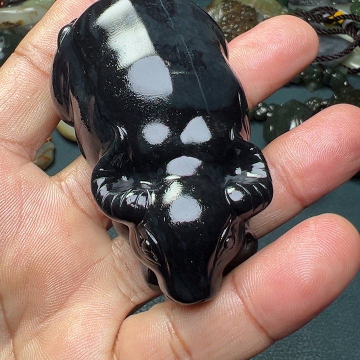 念***频和田玉未镶嵌把件