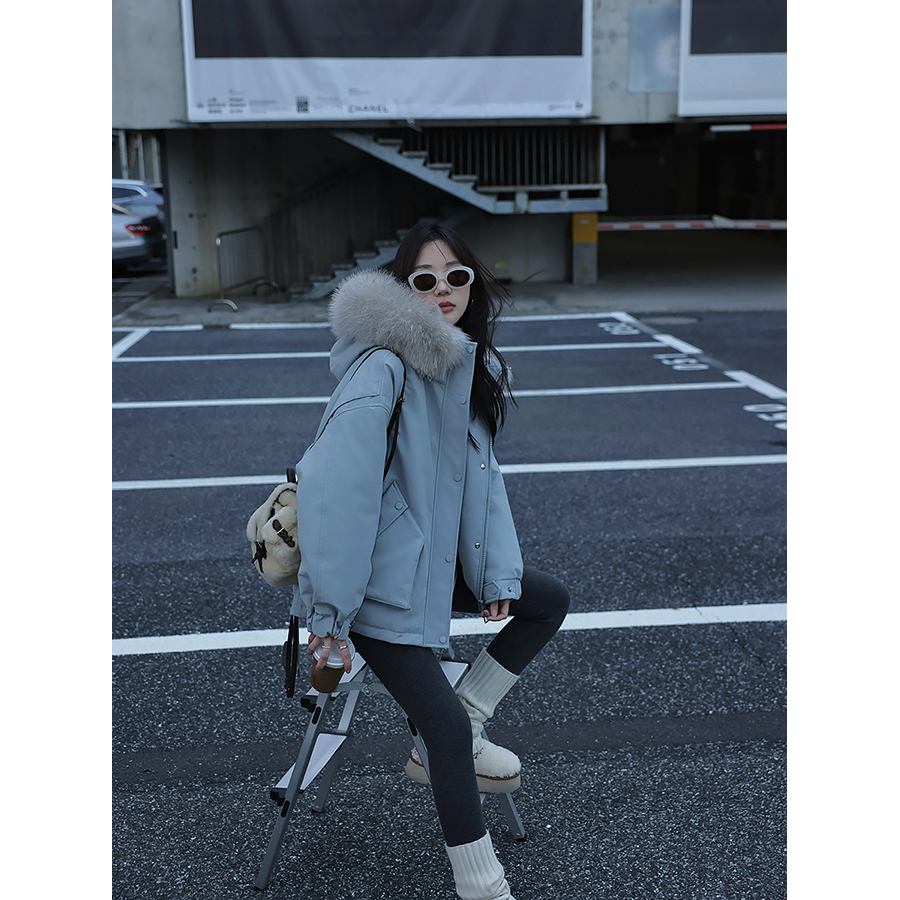 张贝贝 巨显瘦 收腰 貉子毛派克90白鸭绒