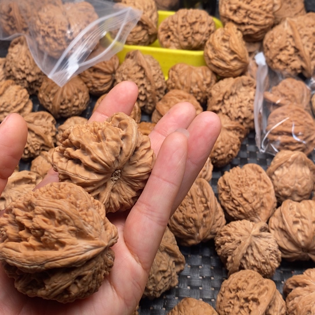 吊坠桃核五***香文玩核桃