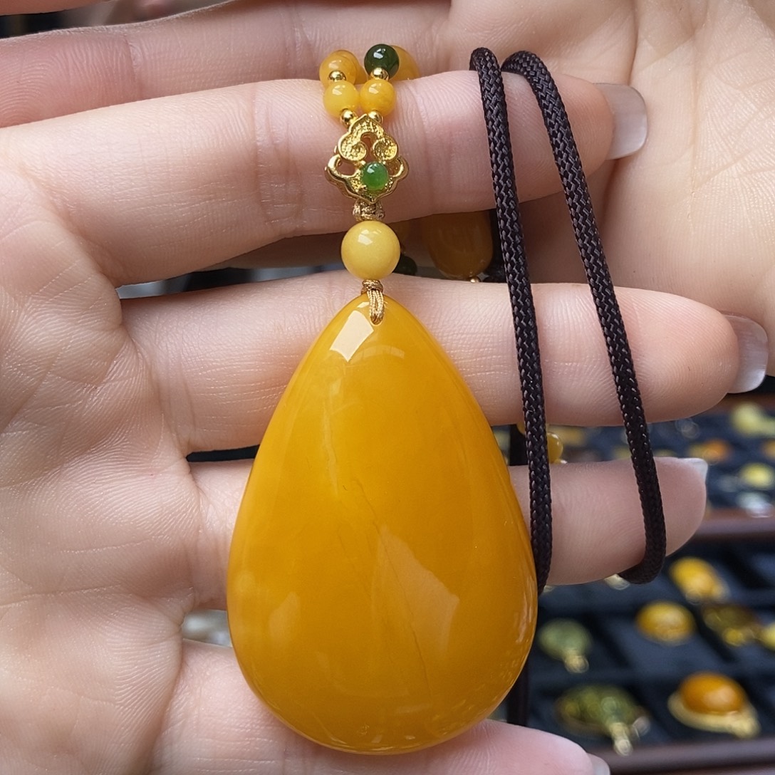 琥珀未镶嵌裸石成品